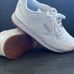 Women’s Reebok classic